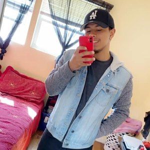 Meet your Posher, Jonathan